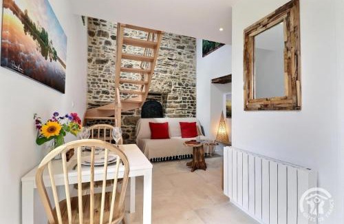 Plelan-le-Grand Casa | Le gwenved en broceliande