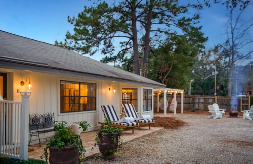 Fairhope Cabaña | Le Hibou Blanc (B) - Fairhope: Laid-back Sophistication