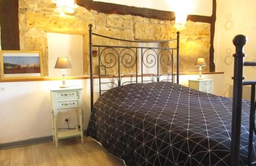 Lurcy-le-Bourg Casa | "Le Jardin de Zola", Longère XIXème en BOURGOGNE, grand jardin