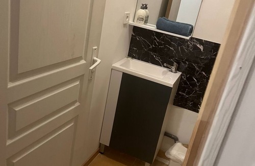 Beziers Hotel | Le Manteau Bleu