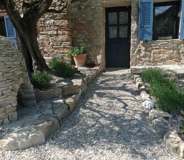 Aubres Casa | Le Mas des oliviers