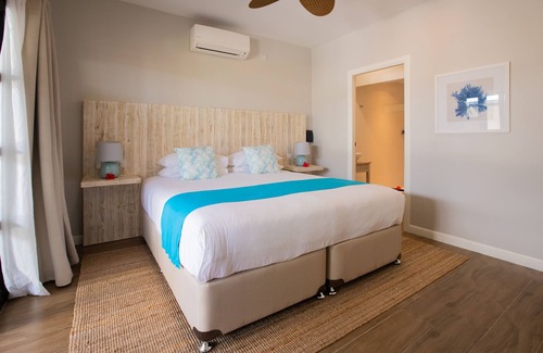 La Passe Hotel | Le Nautique - Luxury Waterfront Hotel