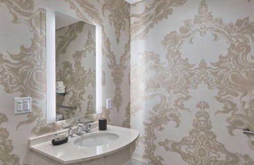 Central Business District Hotel | Le Pavillon, New Orleans, a Tribute Portfolio Hotel