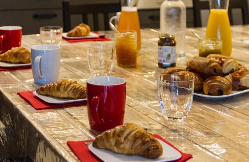 Bazoges-en-Paillers Cama Y Desayuno | Le Puy Carmin - Chambre d'hôtes avec jacuzzi