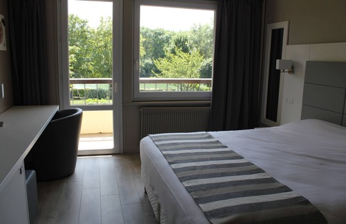 Dampmart Hotel | Le Quincangrogne