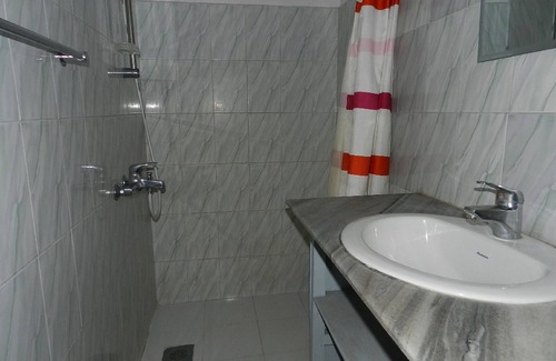 Kathmandu Hotel | Le Rhododendron Chambres D'hotes