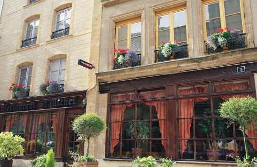 Sedan Hotel | Le Saint Michel