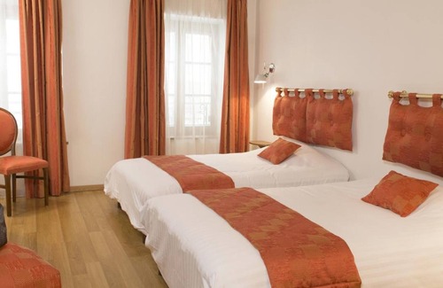 Sedan Hotel | Le Saint-Michel