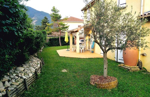 Die Casa | "Le Second Souffle" Maison Centre-ville de Die, Terrasse, Jardin, Proche Gare