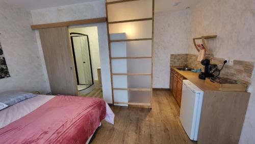 Saint-Georges-sur-Renon Cama Y Desayuno | le studio de la maison d ose