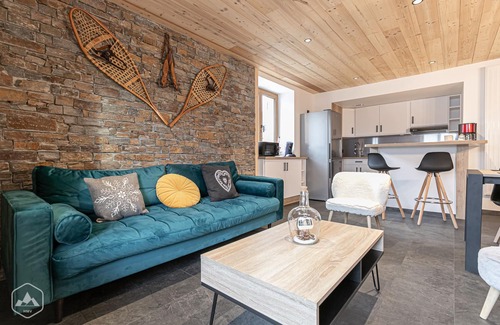 Termignon Apartamento | Le Temps Suspendu - "Anémone" Charming apartment - 8 people