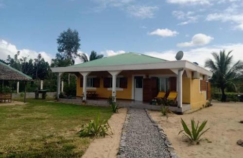 Maroantsetra Casa | Le tournesol Belle villa