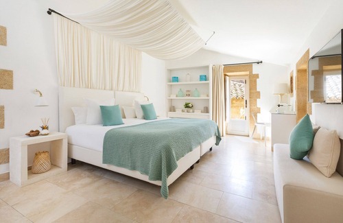 Castillon-du-Gard Hotel | Le Vieux Castillon