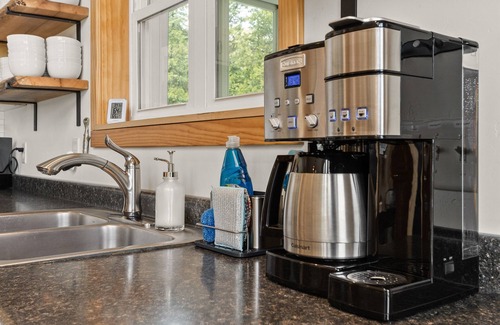 Idlewild Casa | Leafy Bayside Bliss: Fall in Door County