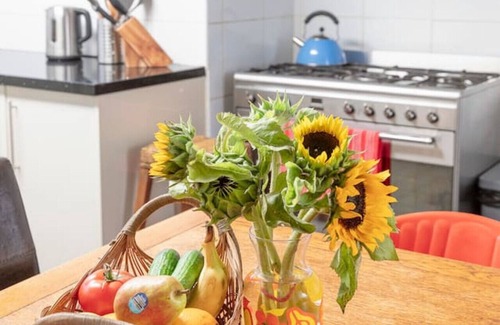 Fairfield Casa | Leafy Lodge @ Art House