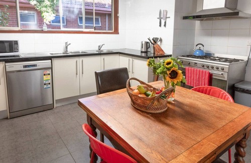 Fairfield Casa | Leafy Lodge @ Art House