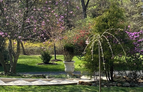 Old Orchard Casa | Lehigh River Retreat – 5-Bedroom Home w/Bike Trail Access, Fitness Room & A/C