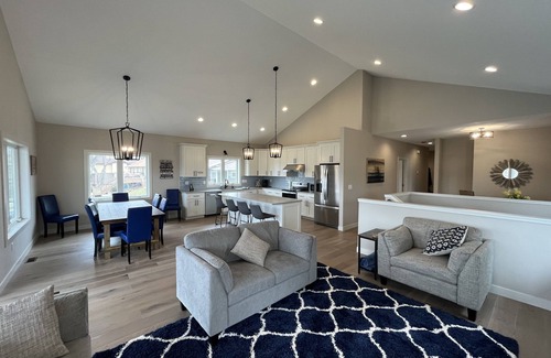 Alexandria Casa | LeHommeDieu Cove Family Getaway @ Island Drive Inn