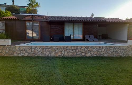 Leiria Casa | Leiria Village casa bungalow