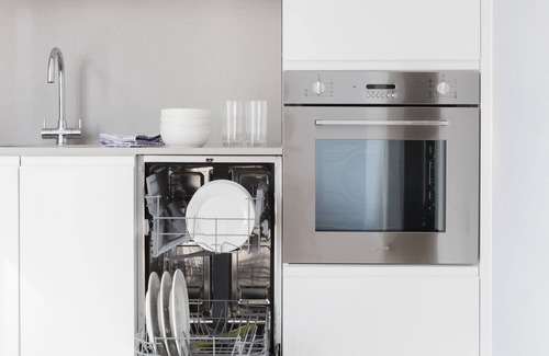 Tower Hill Hotel | Leman Locke