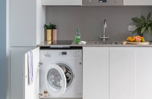 Tower Hill Hotel | Leman Locke