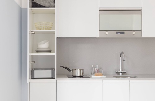 Tower Hill Hotel | Leman Locke