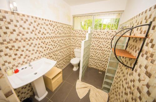 Mare Anglaise Cabina | Lemongrass Lodge