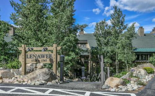 Lakeside Village Casa | Lenawee 1728 by SummitCove Lodging