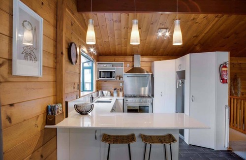 Lynmore Casa | Leo's Place - 4 habitaciones con piscina spa a poca distancia de las secoyas