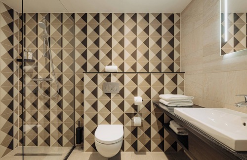 Stadsdriehoek Hotel | Leonardo Hotel Rotterdam Savoy