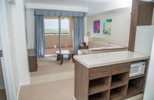Yona Complejo | LeoPalace Resort Guam