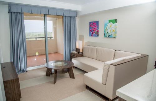 Yona Complejo | LeoPalace Resort Guam