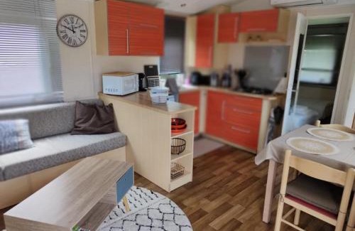 Salies-du-Salat Otro | Les chalets Salinéens