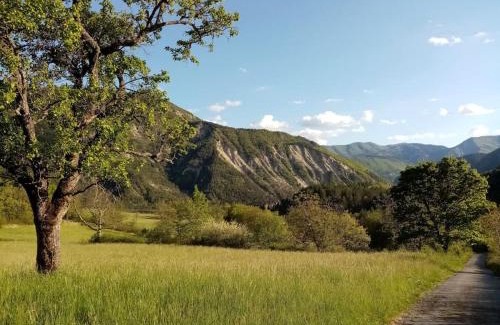 Sausses Apartamento | Les deux pentes