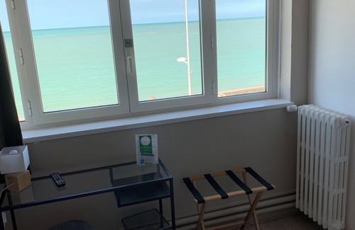 Veulettes-sur-Mer Hotel | Les Fregates