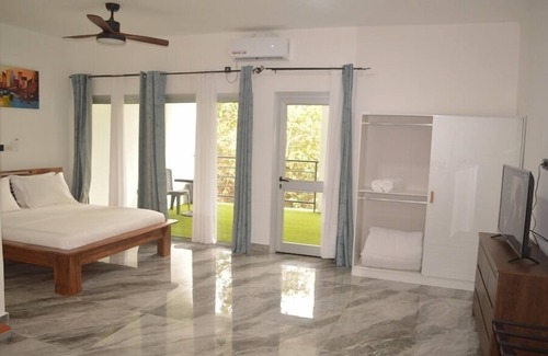 Kribi Cabina | Les Gîtes de Kribi