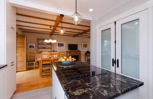 Baie-St-Paul Casa | Les Immeubles Charlevoix - La Victorienne 271