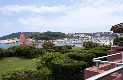 Saint-Mandrier-sur-Mer Apartamento | Les jardins de la Côte d'azur