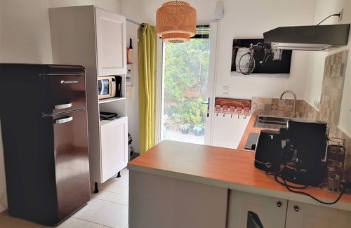 Correns Casa | LES OLIVIERS with swimming pool - gite 1er village Bio - jas de roucas