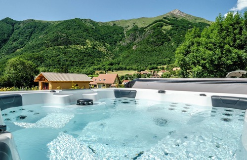 Aspres-les-Corps Chalet De Esquí | Les Petits Ecrins Avec Spas Privatifs