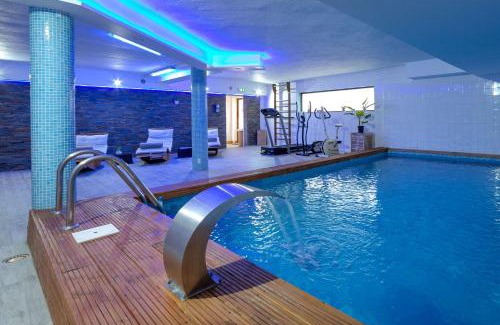 Le Muy Hotel | Les Pins Blancs en Provence