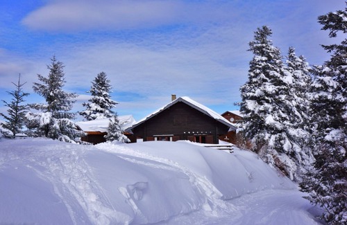 Guzet Neige Chalet De Esquí | "LES RONDINS, Guzet snow chalet, direct start to slopes and hikes, panoramic view
