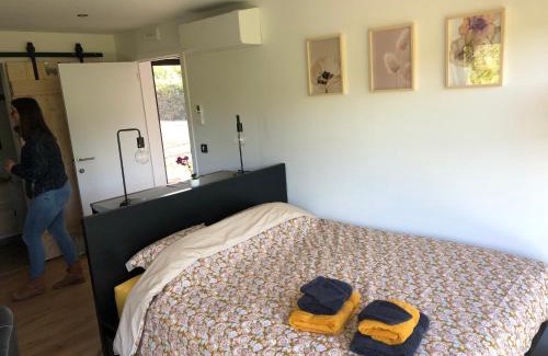 Yvoir Cama Y Desayuno | Les Tiny House du Mas de Mont