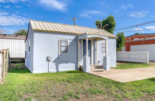 Portales Casa | Less Than 1 Mi to ENMU Pet-Friendly Home in Portales!