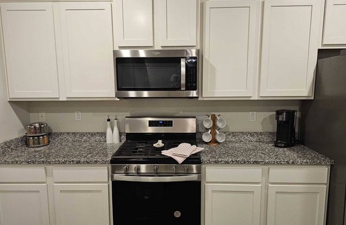 Grovetown Casa | Less than 13-mile commute to Augusta National Golf Club