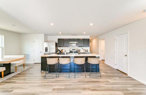 Charlotte Casa | Less Than 6 Mi to Uptown Charlotte Bright Home with Yard