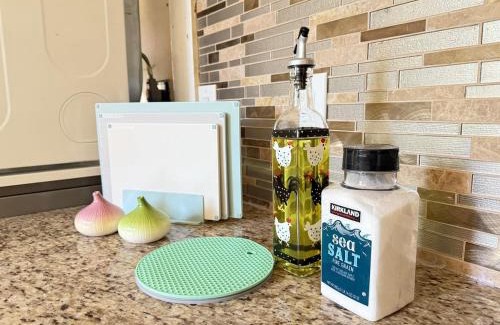 University District Casa | Less than 8 min to UW, Comfort & Quiet University Retreat