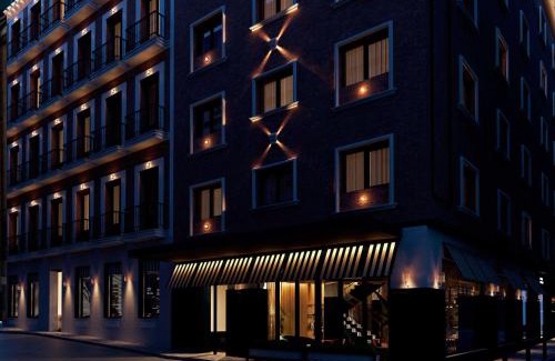 Palacio Hotel | Letoh Letoh Gran Vía