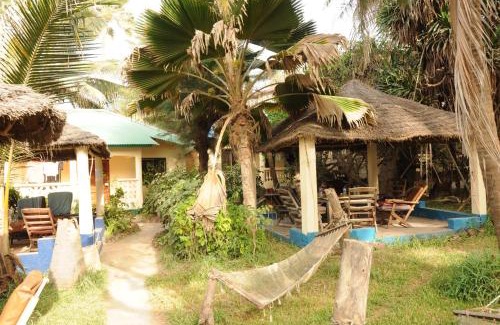 Fajara Hotel | Leybato Beach Hotel