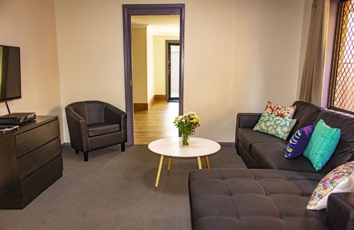 Lidcombe Hotel | Liberty Plains Motor Inn